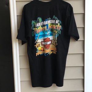 Ride by the beach in this nice NWOT shirt!